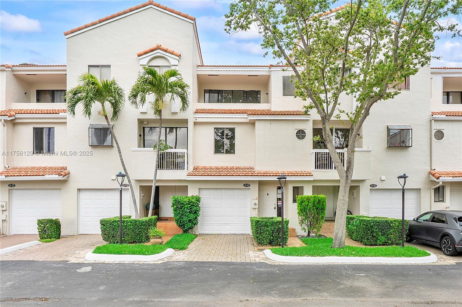 21375 Marina Cove Cir # A, Aventura FL 33180