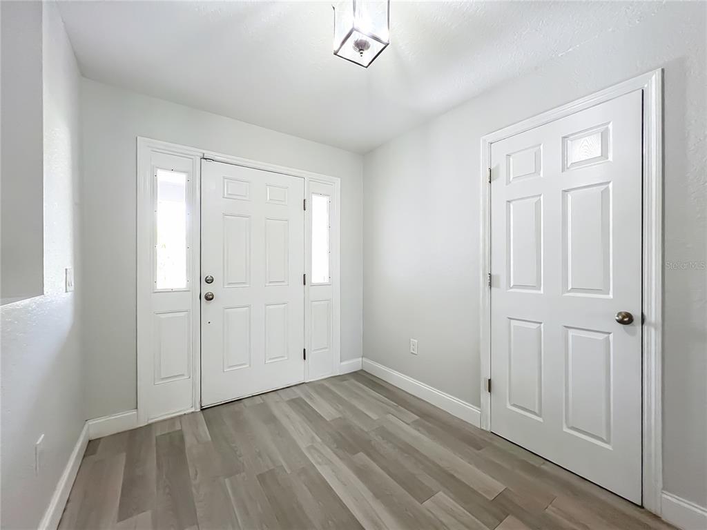 12368 KILLIAN STREET, SPRING HILL, FL — photo 3 of 25