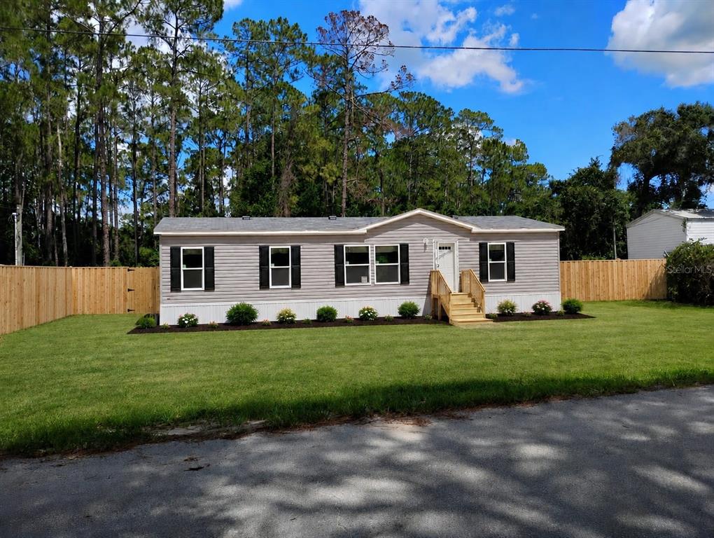 5759 SE 184 TERRACE, OCKLAWAHA, FL — photo 2 of 14