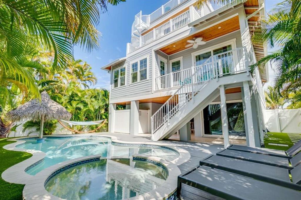 212 72ND, HOLMES BEACH, FL — photo 2 of 30