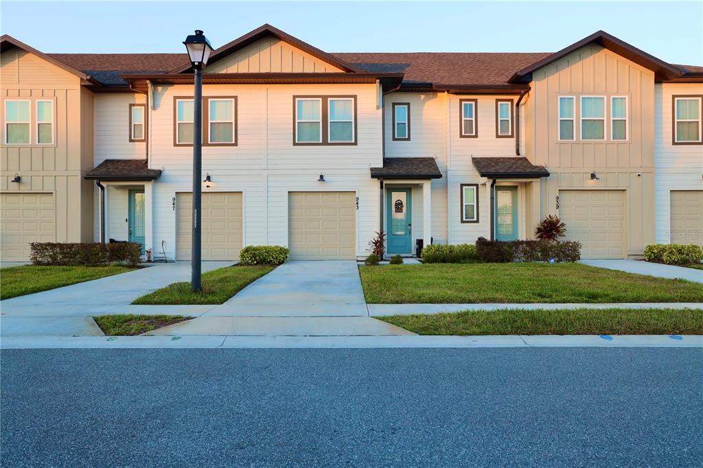 943 CONCH ROAD, DAVENPORT, FL — photo 4 of 30