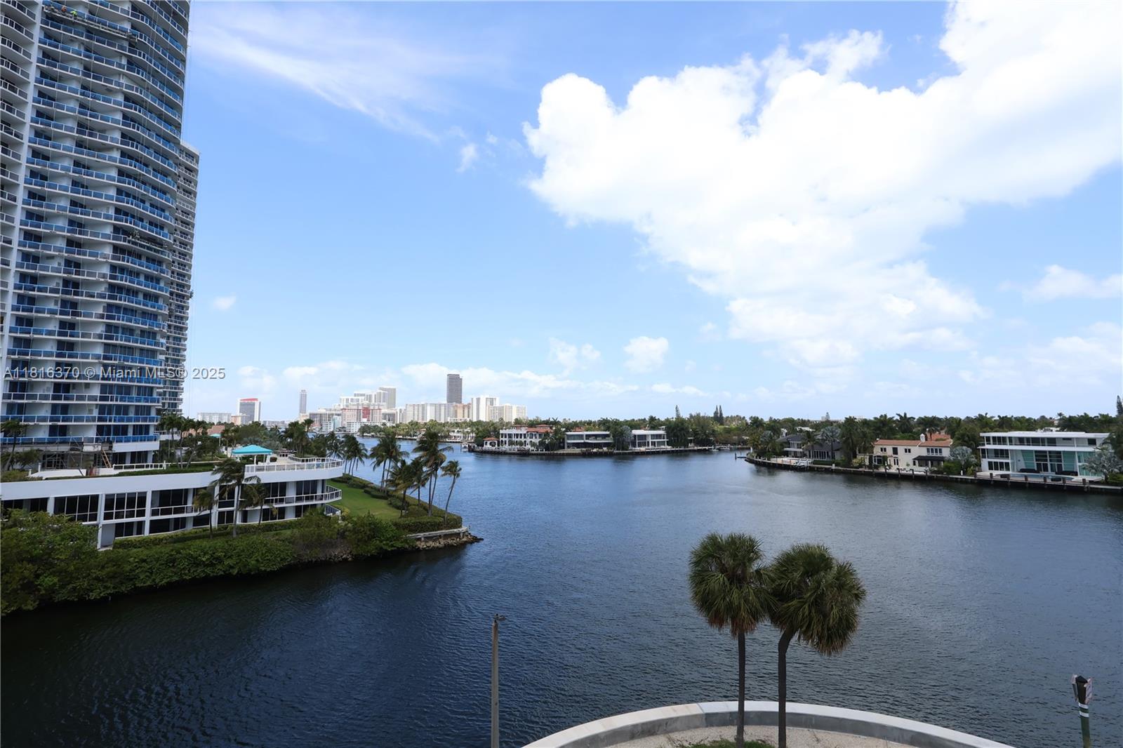 20515 E Country Club Dr # 543, Aventura FL 33180