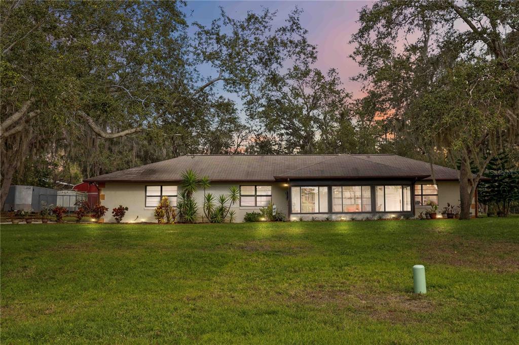 8881 CYPRESSWOOD DRIVE