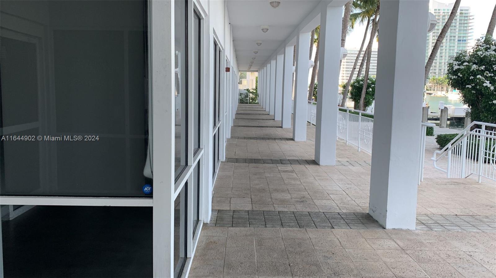 1800 Sunset Harbour Dr # J, Miami Beach FL 33139