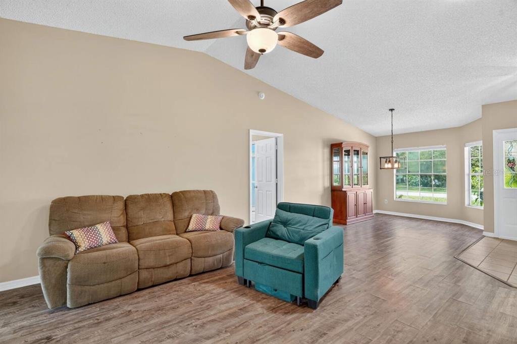 25800 BELLE HELENE, LEESBURG, FL — photo 4 of 30