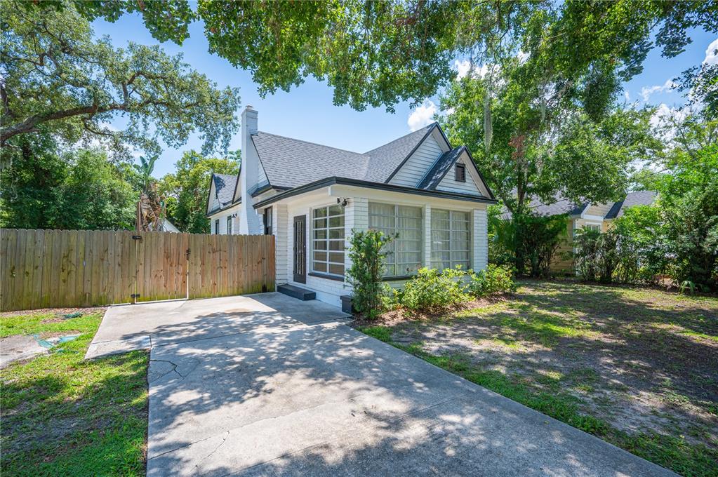 1126 RUBY STREET