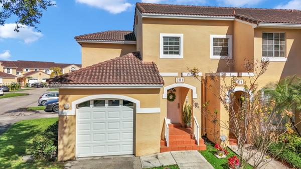 14817 Balgowan Rd # 5, Miami Lakes FL 33016