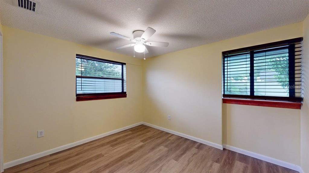 3202 21ST AVENUE W, BRADENTON, FL — photo 5 of 30