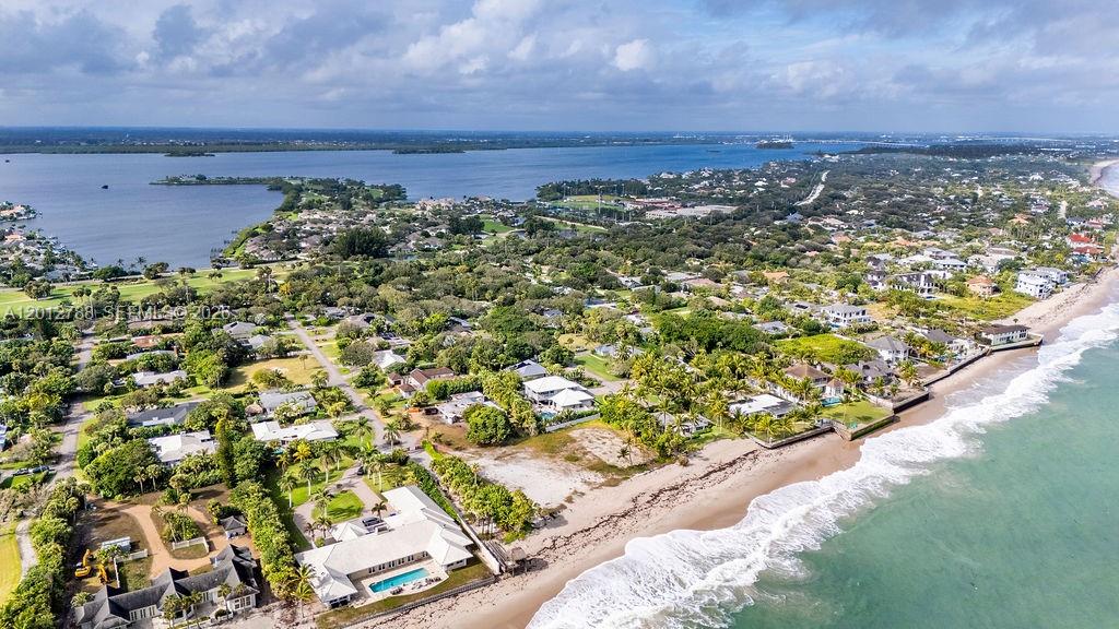 VERO BEACH, FL — photo 4 of 9