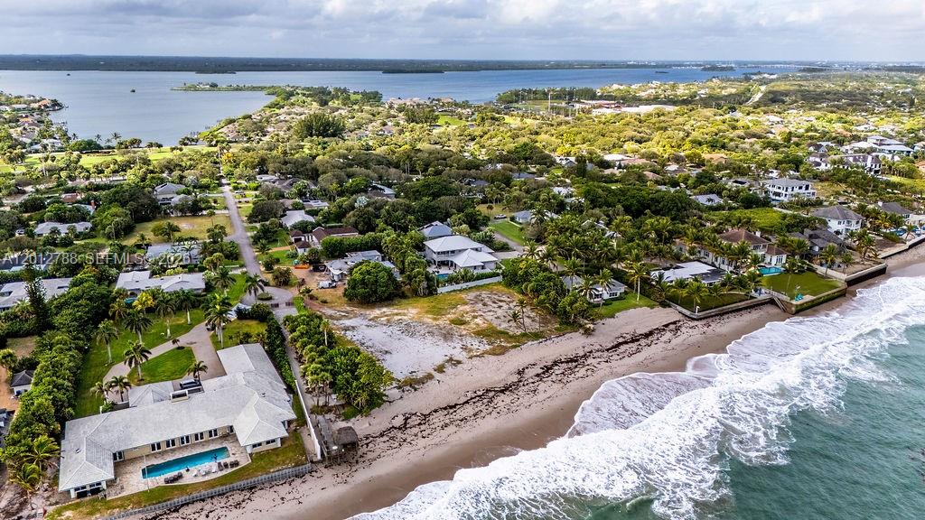 VERO BEACH, FL — photo 5 of 9