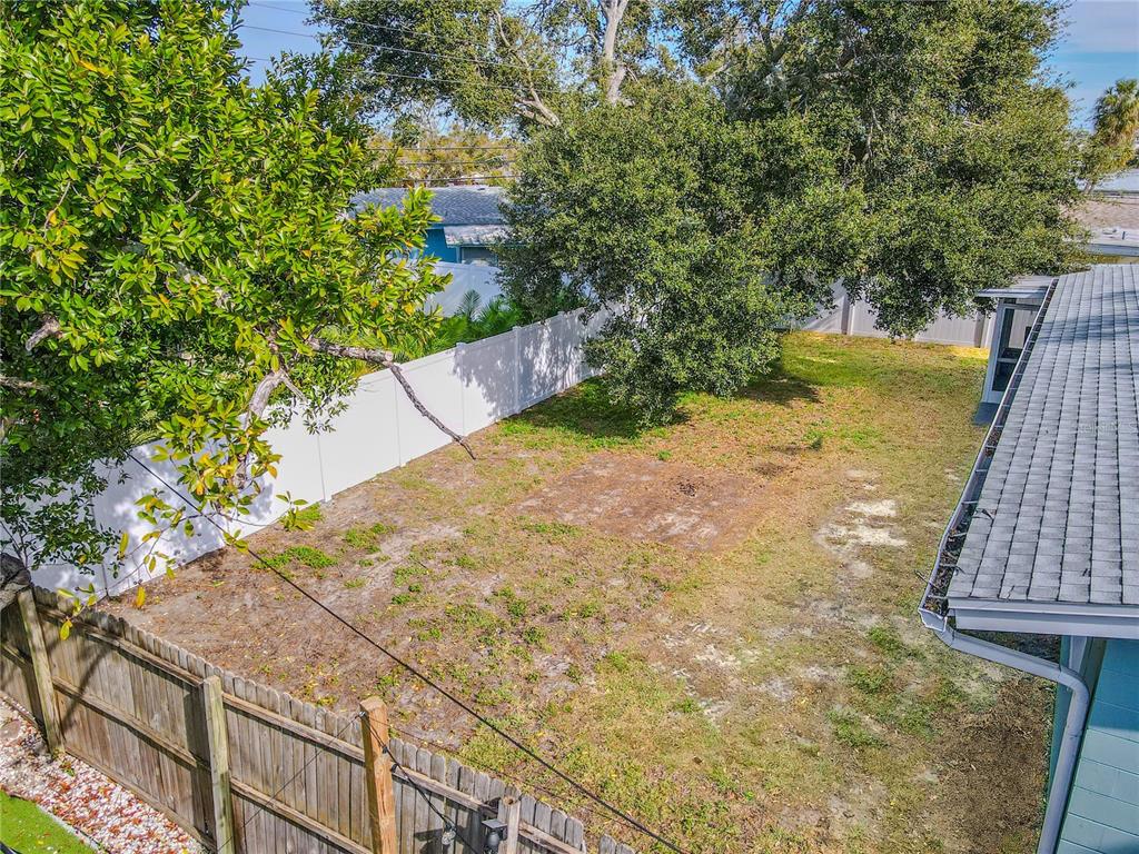 11615 PARK BOULEVARD, SEMINOLE, FL — photo 3 of 30