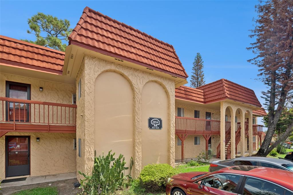 2854 N POWERS DRIVE UNIT 98