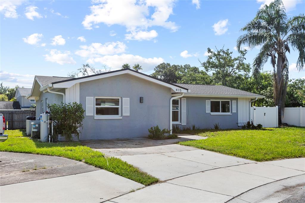 415 MAPLEWOOD CIRCLE, OLDSMAR, FL — photo 3 of 30