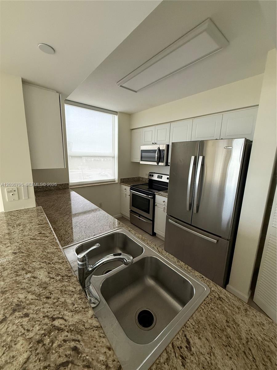 19501 W Country Club Dr # 809, Aventura FL 33180