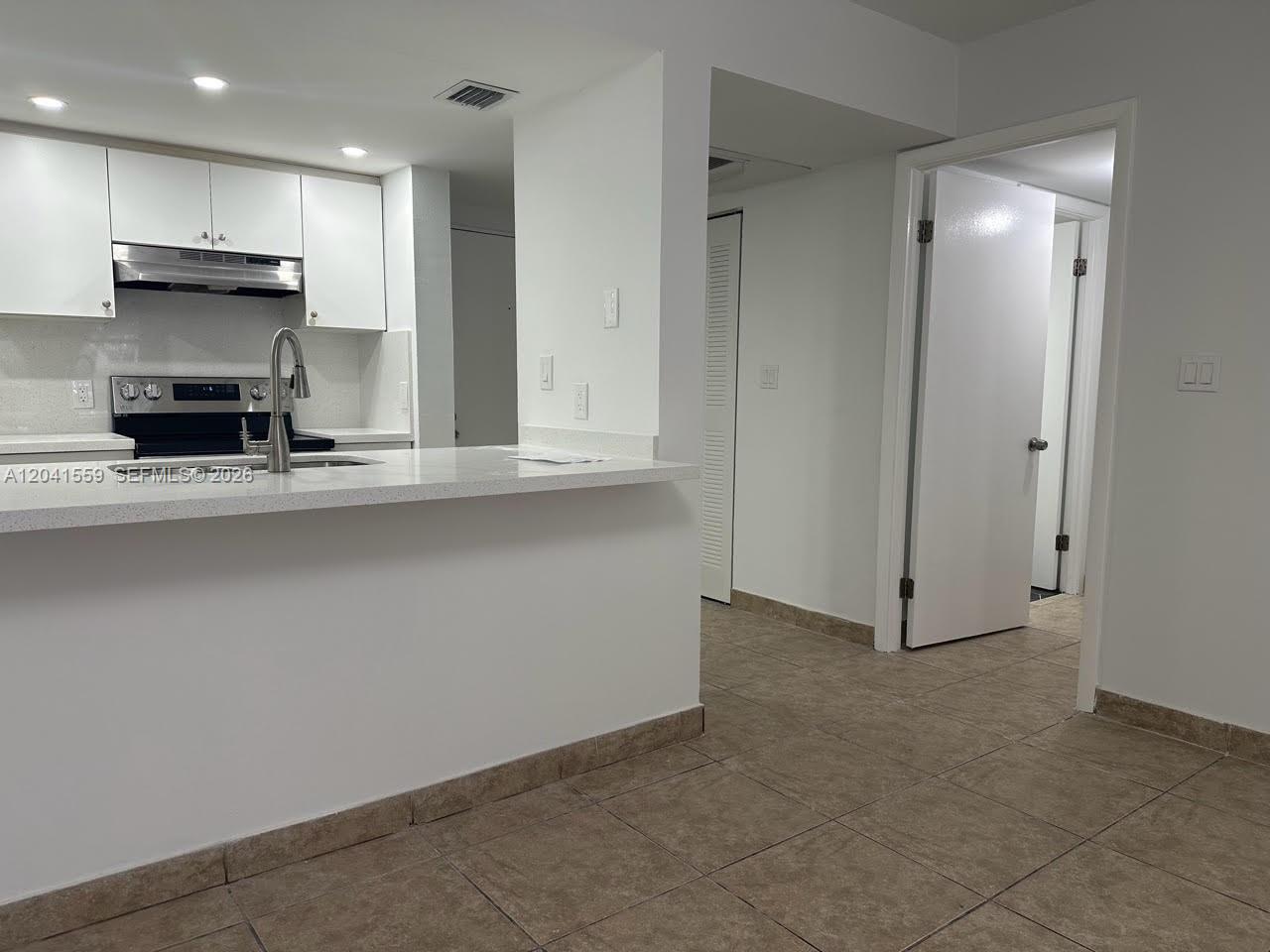 8100 Geneva Ct # 142, Doral FL 33166