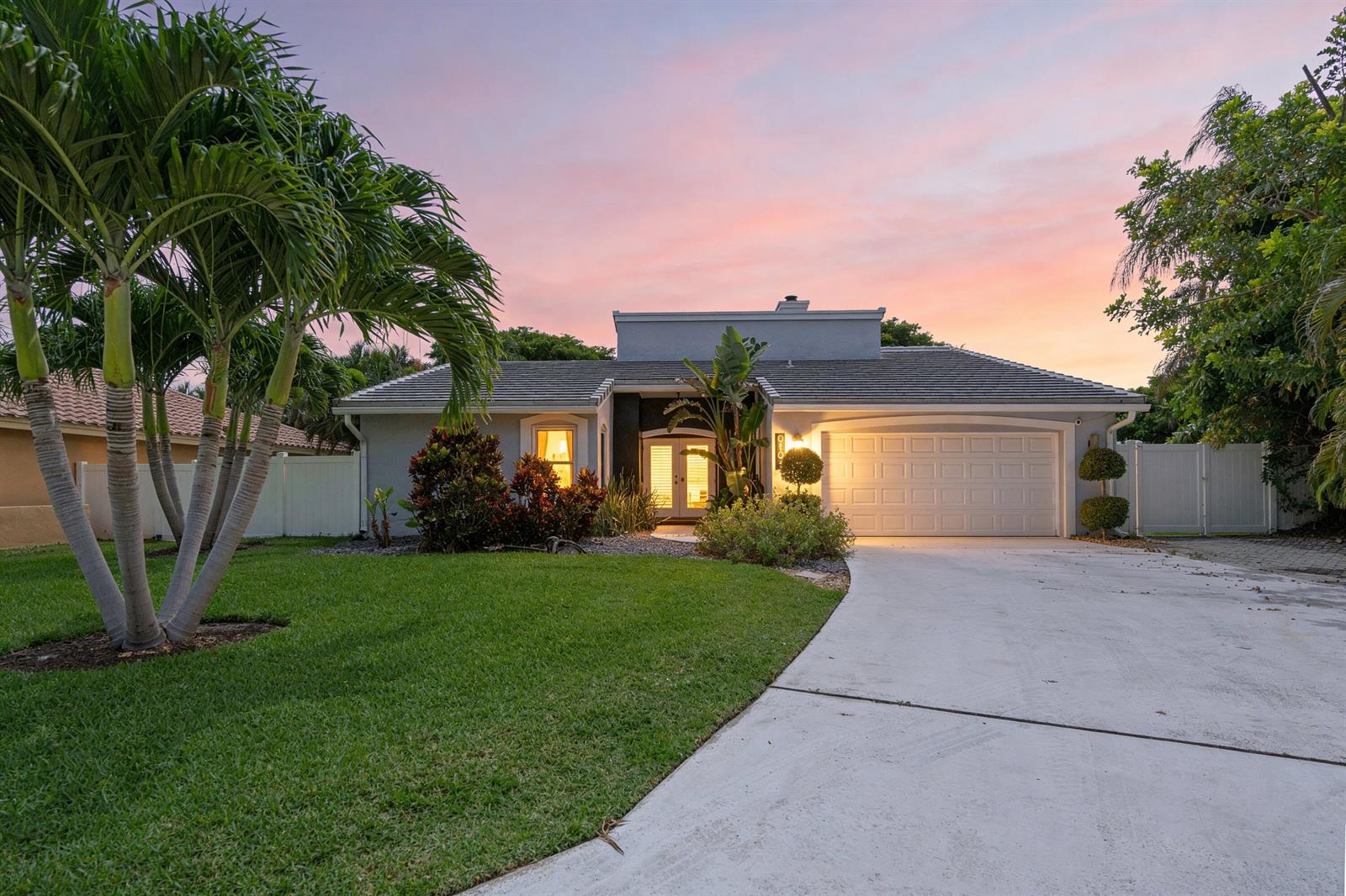 6910 NW 2nd Terrace, Boca Raton FL 33487