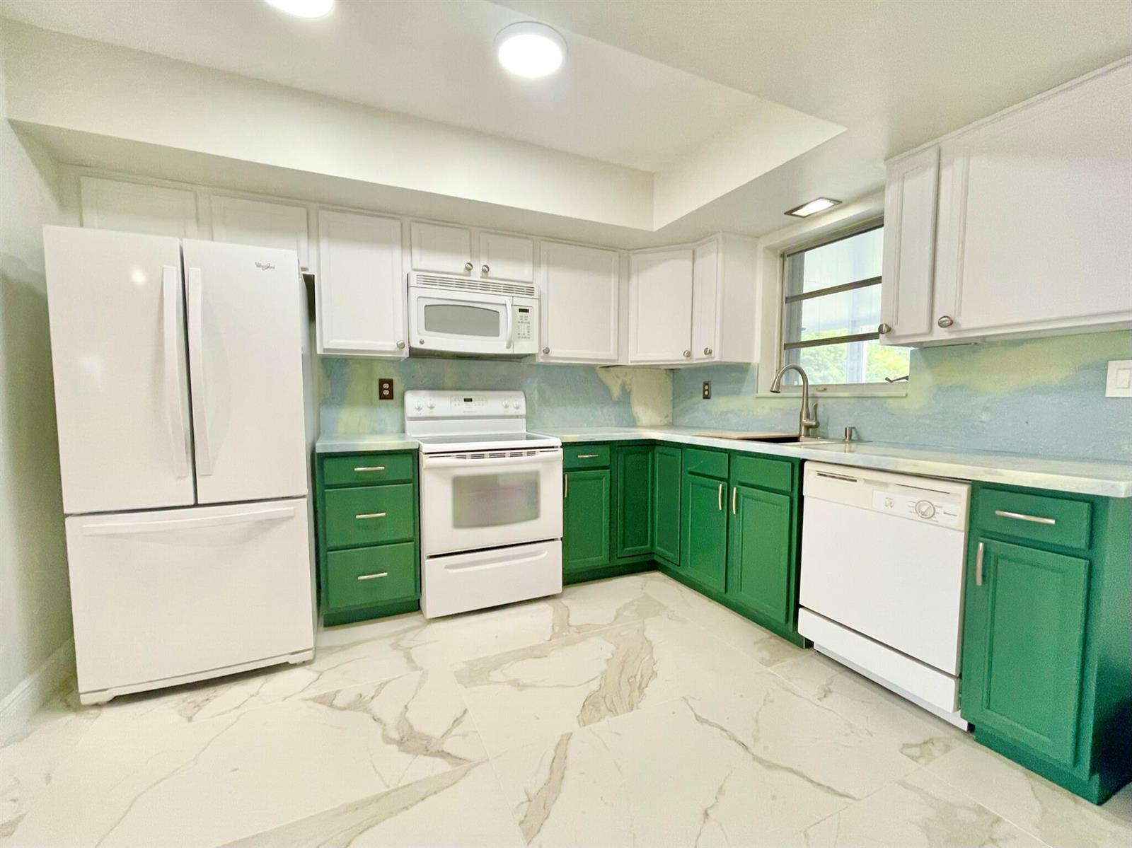 5630 Hollywood Boulevard, Hollywood FL 33021