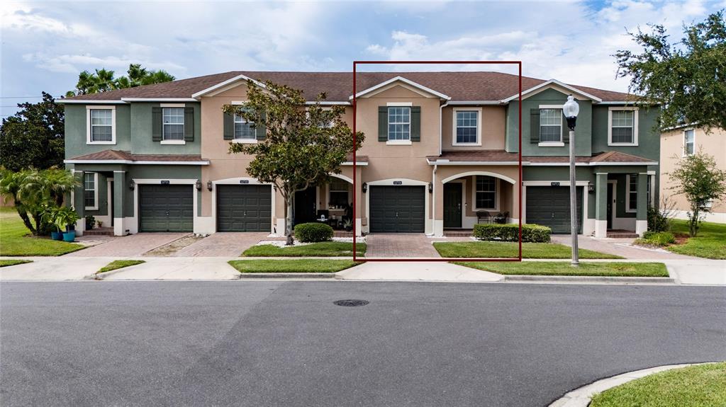10709 SAVANNAH LANDING CIRCLE