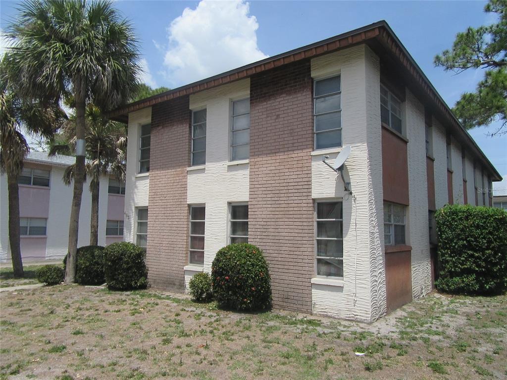 463 76TH AVENUE N UNIT 3