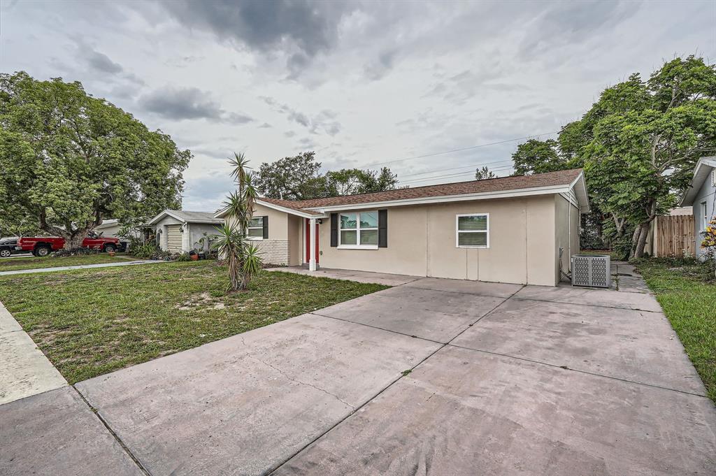 5429 FLORA AVENUE, HOLIDAY, FL — photo 2 of 30