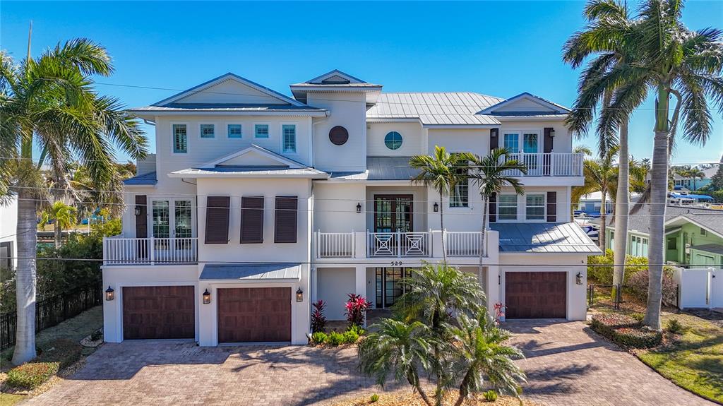 529 77TH STREET, HOLMES BEACH, FL — photo 3 of 30