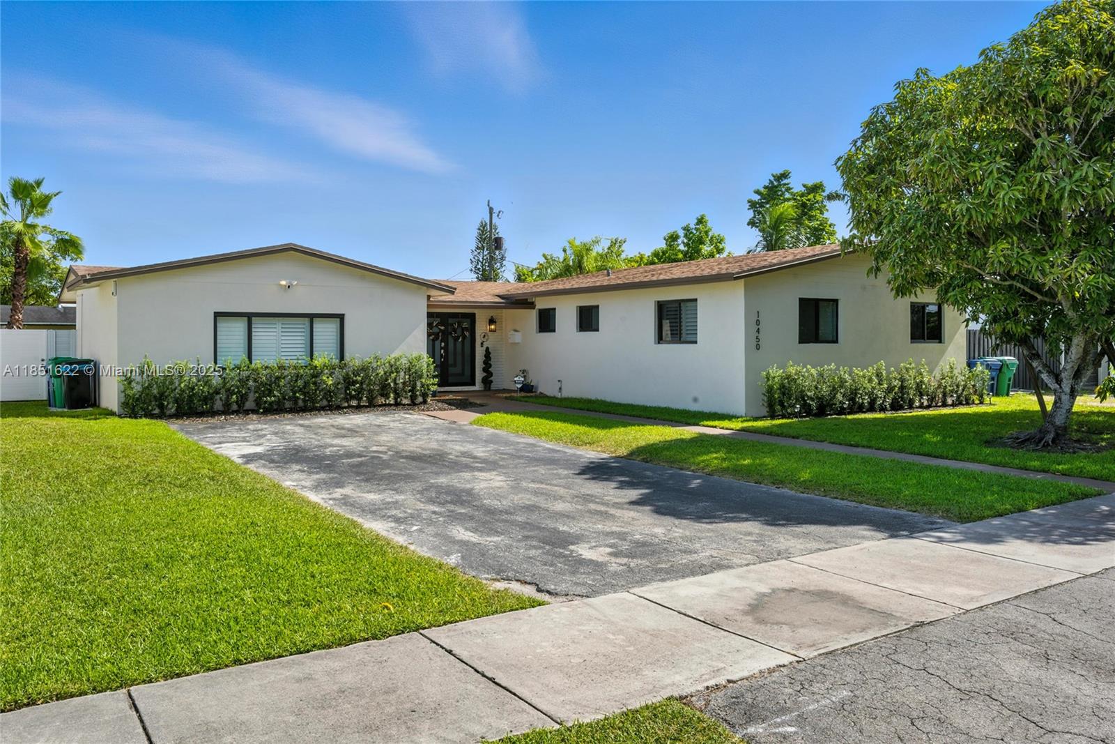 10450 SW 162nd Ter, Miami FL 33157