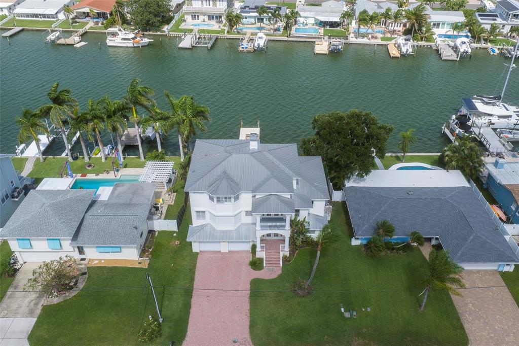 540 JOHNS PASS AVENUE, MADEIRA BEACH, FL — photo 2 of 30
