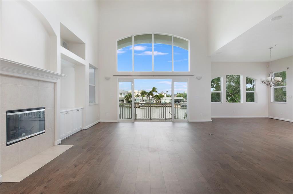 540 JOHNS PASS AVENUE, MADEIRA BEACH, FL — photo 4 of 30