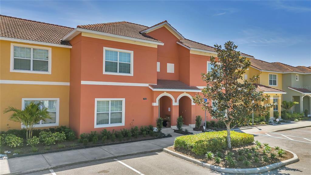2941 BANANA PALM DRIVE