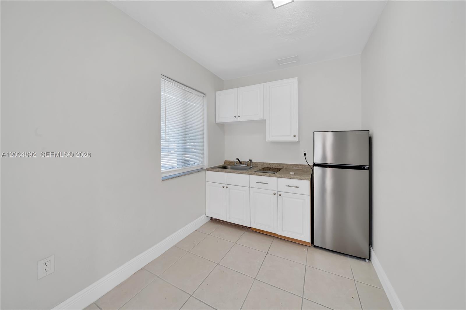 7555 SW 28th St Rd # b, Miami FL 33155