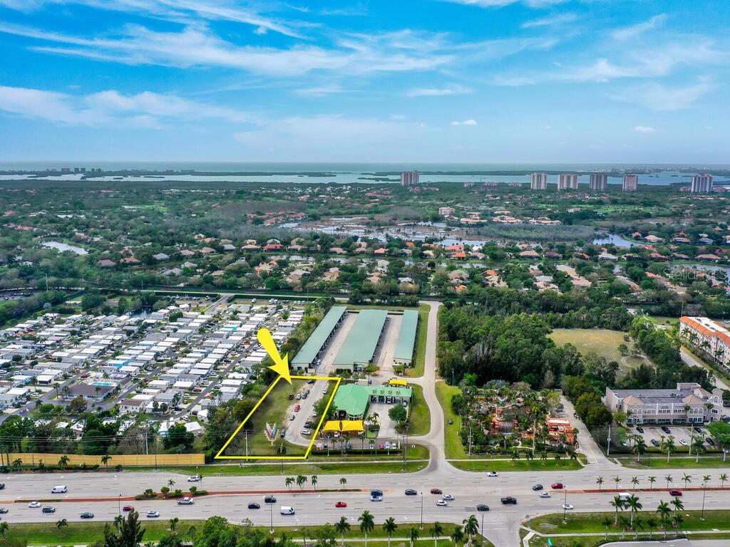 S TAMIAMI TRAIL