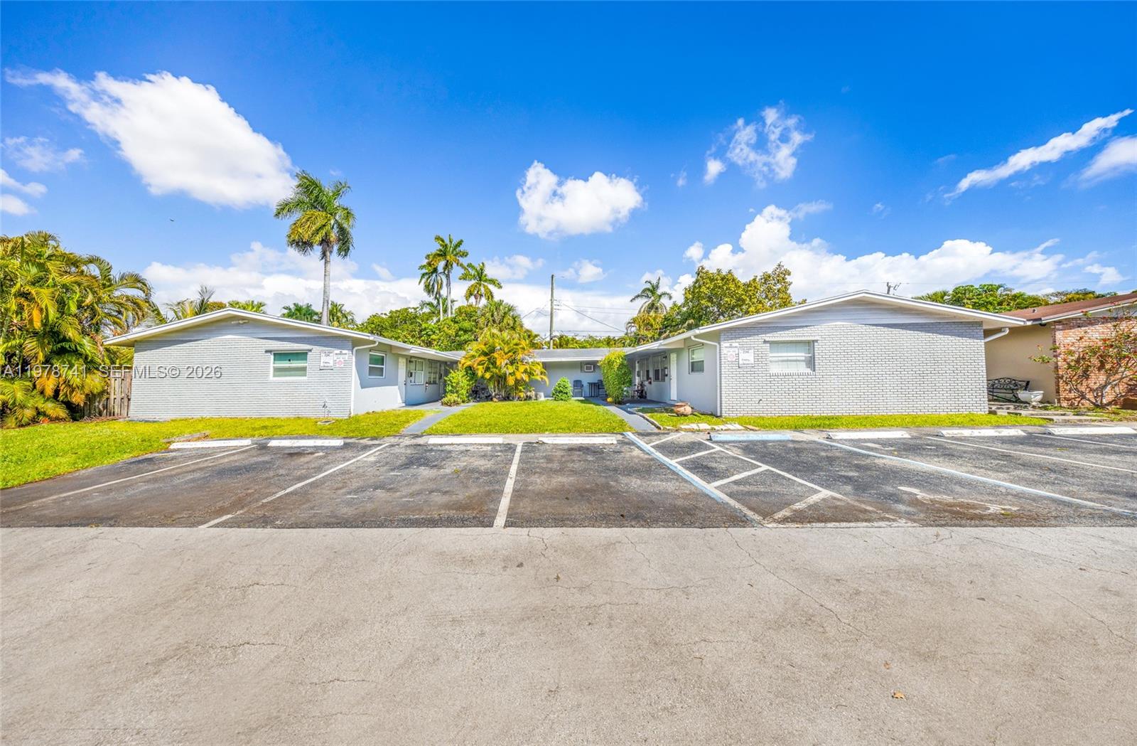 355 NW 32nd St # 6, Oakland Park FL 33309