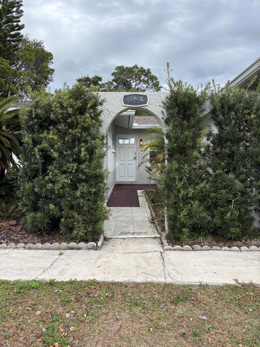 1105+1107 Amble Lane, Clearwater FL 33755