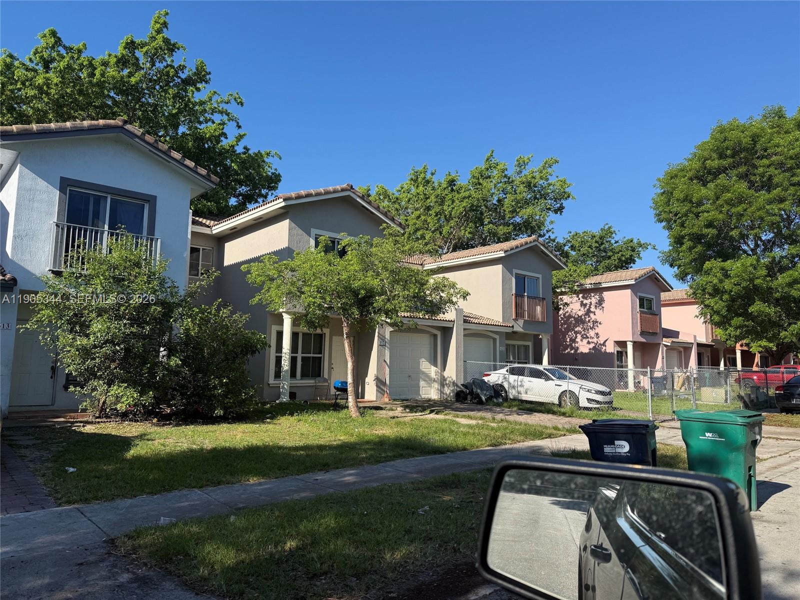 FLORIDA CITY, FL — photo 2 of 17