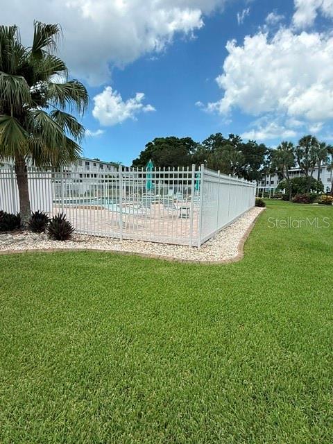 2223 SUNSET DRIVE UNIT E24, BRADENTON, FL — photo 5 of 14