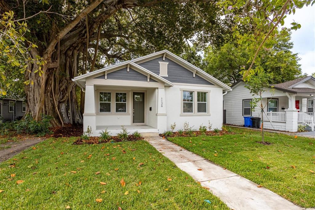 1126 MELROSE AVENUE S