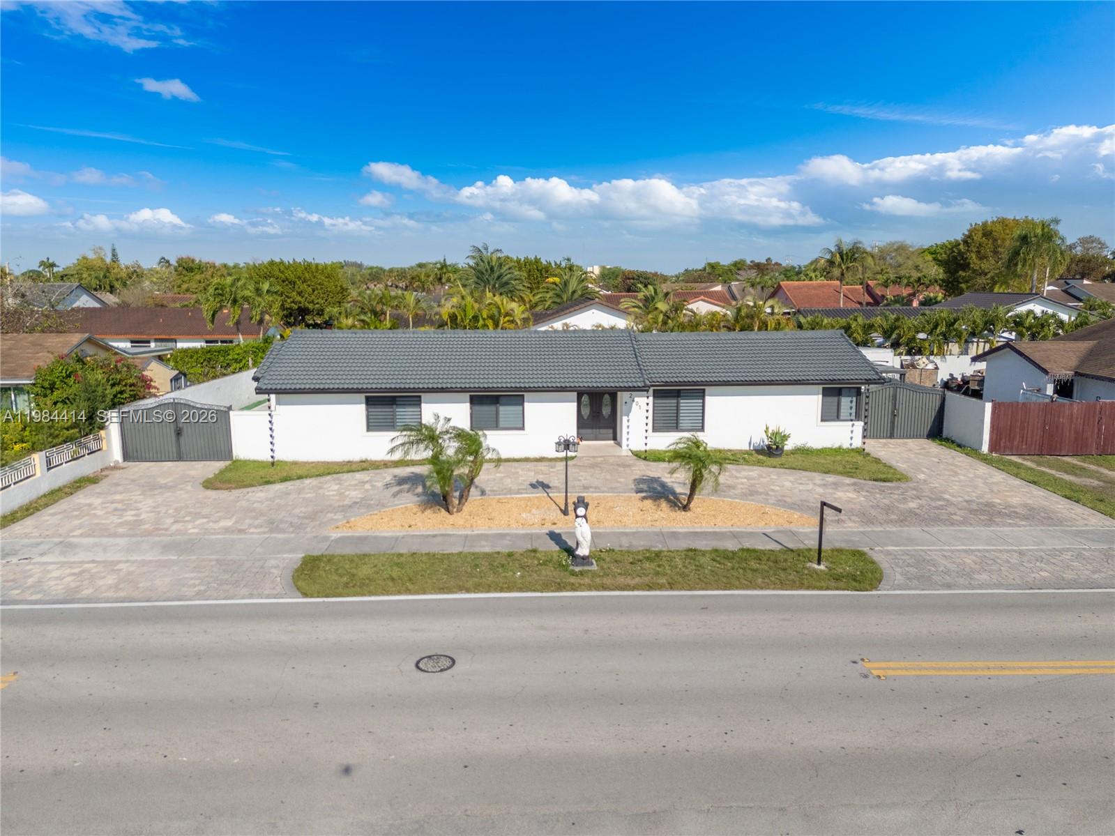 2401 SW 132nd Ave, Miami FL 33175