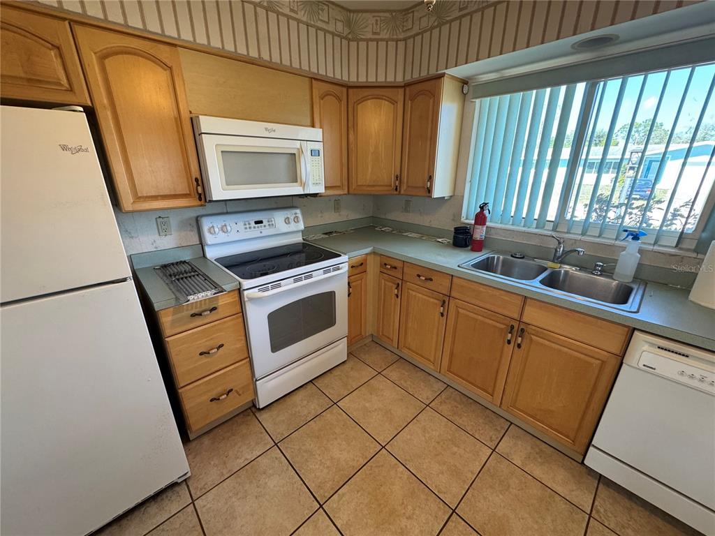 264 GLEN OAK ROAD, VENICE, FL — photo 4 of 16