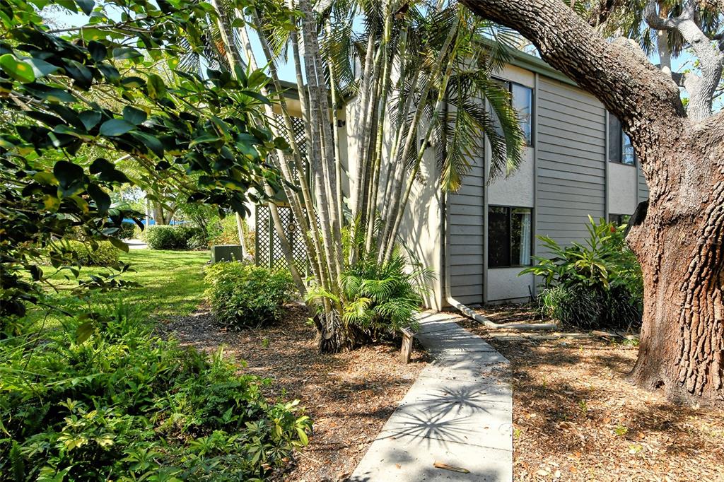 1532 PELICAN POINT DRIVE UNIT BA139