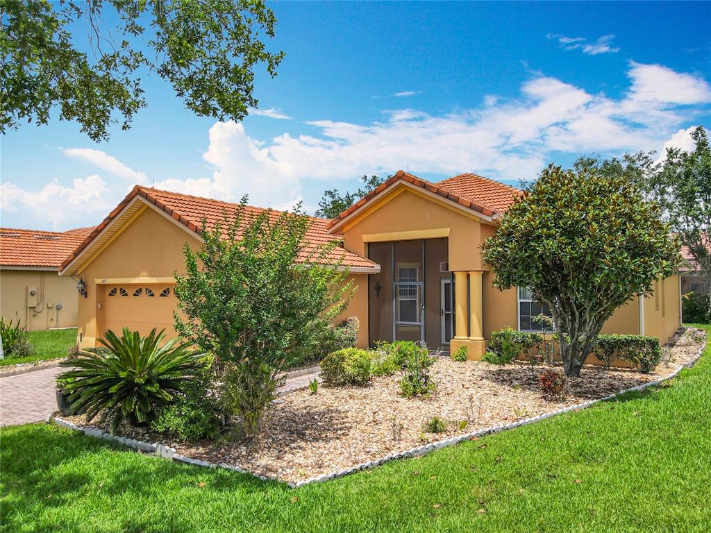 572 SIENNA DR
