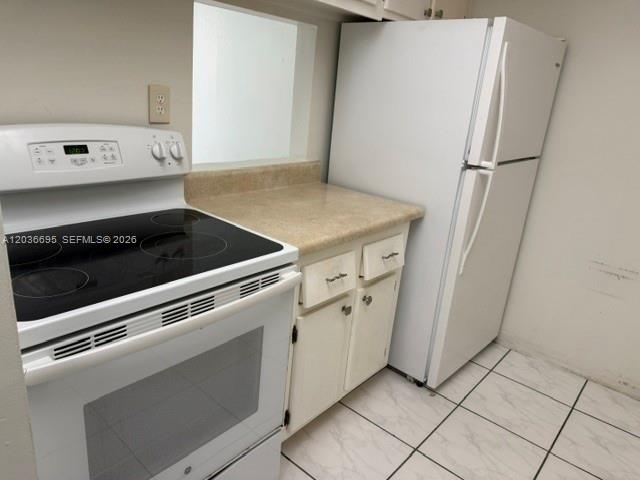 14221 N Kendall Dr # 211C, Miami FL 33186