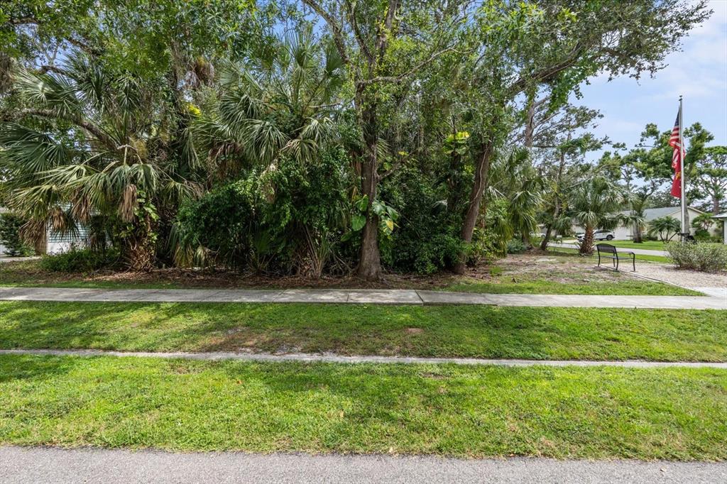 BENT OAK DRIVE, SARASOTA, FL — photo 4 of 9