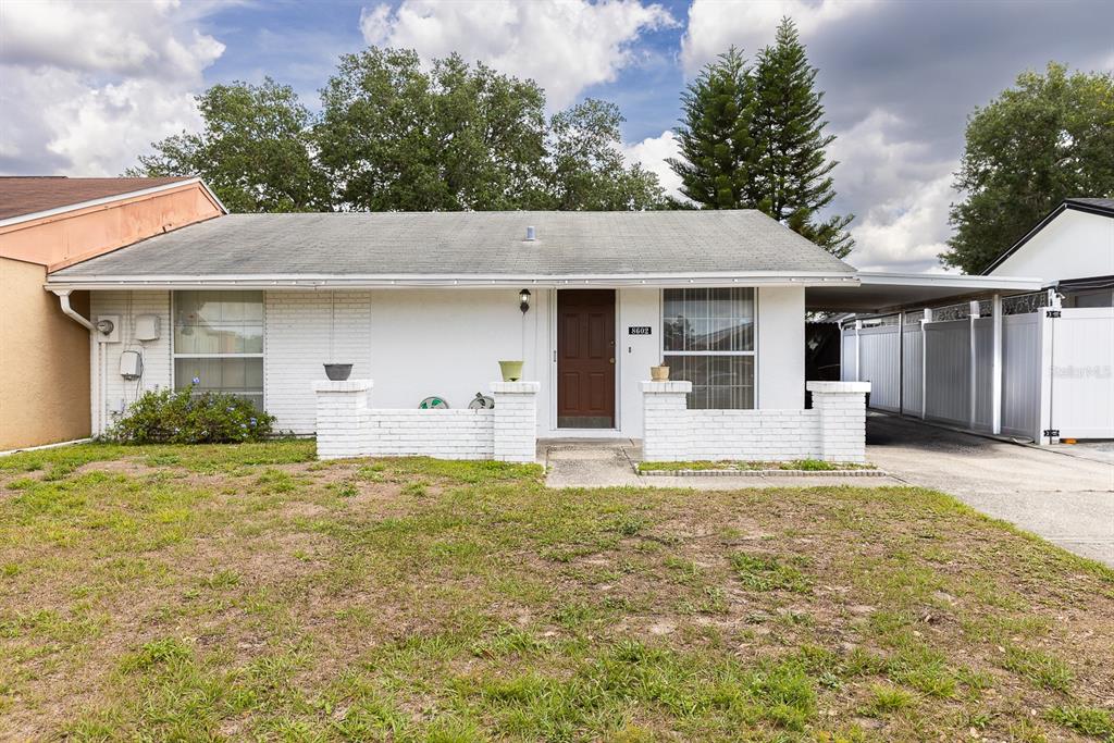 8602 BRIAR GROVE CIRCLE