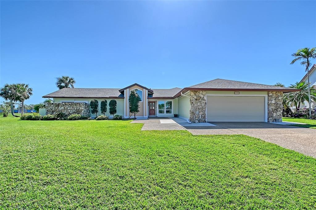 3704 PRAIRIE DUNES DRIVE