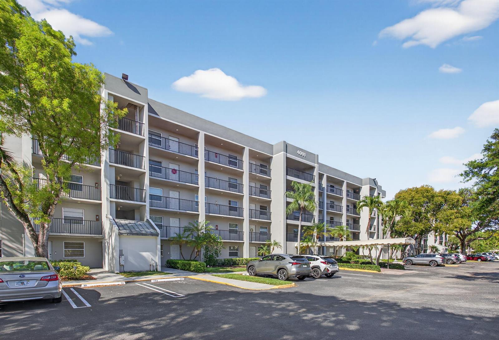 4091 Cypress Reach Court # 302, Pompano Beach FL 33069