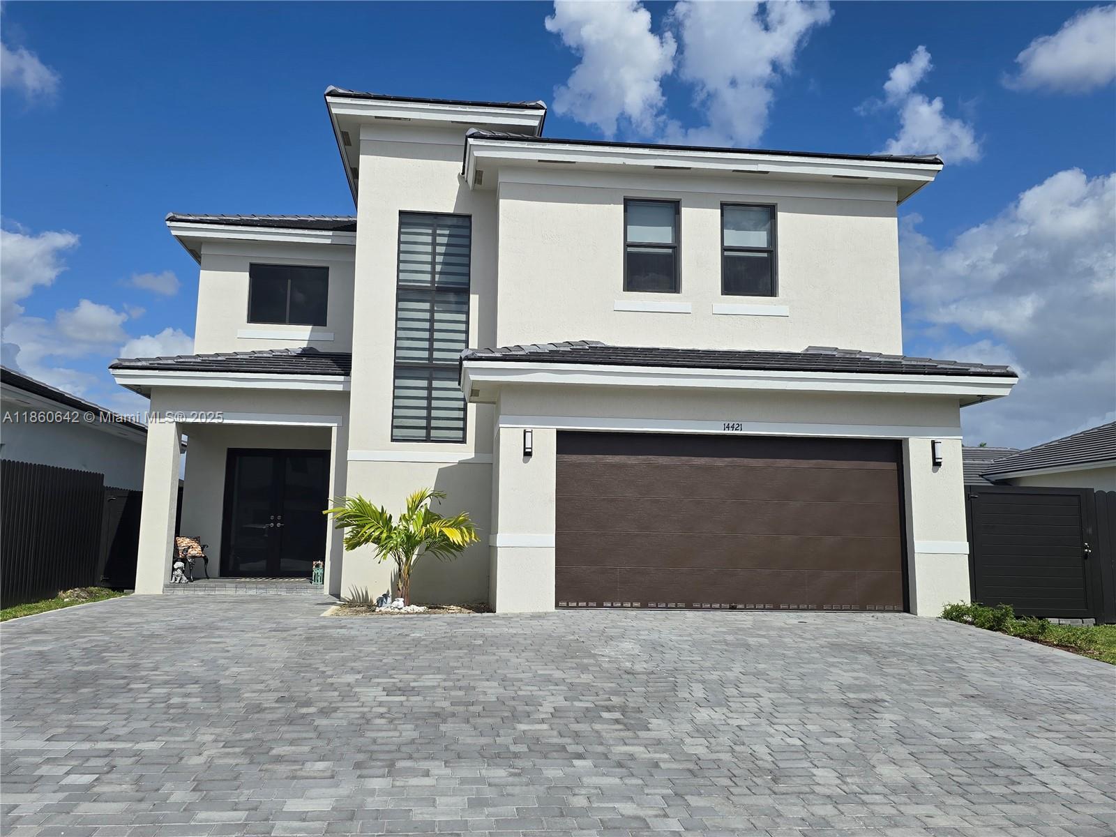 14421 SW 19th St, Miami FL 33175
