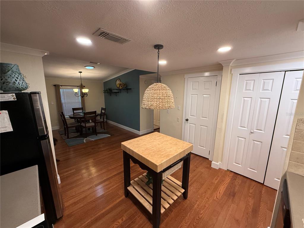 35 SEMINOLE PATH, WILDWOOD, FL — photo 5 of 30