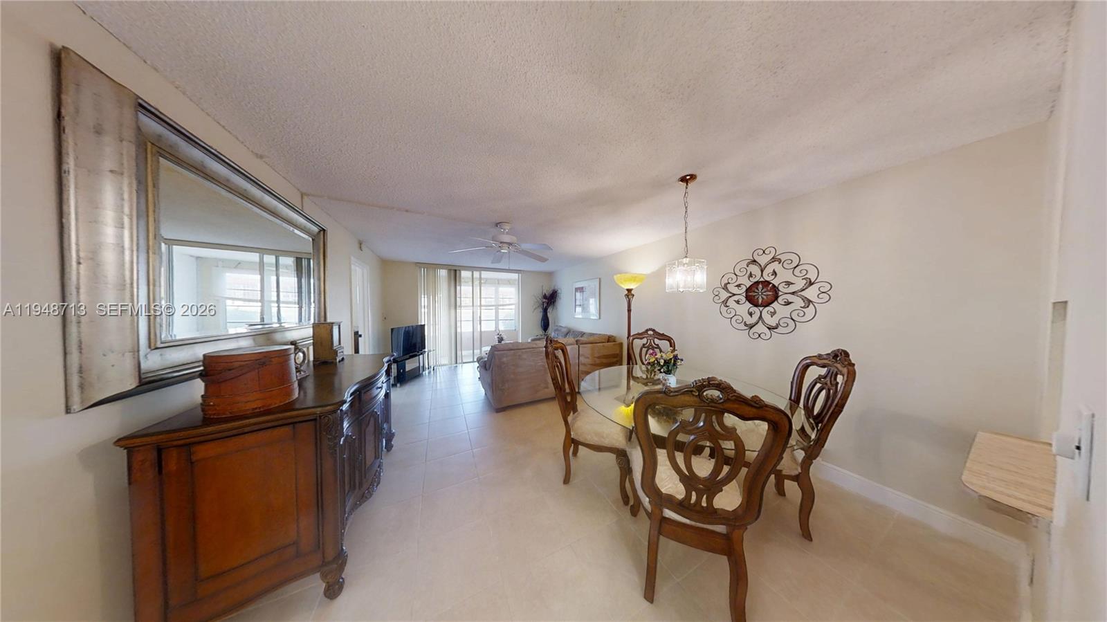 2800 W Sunrise Lakes Dr # 101, Sunrise FL 33322