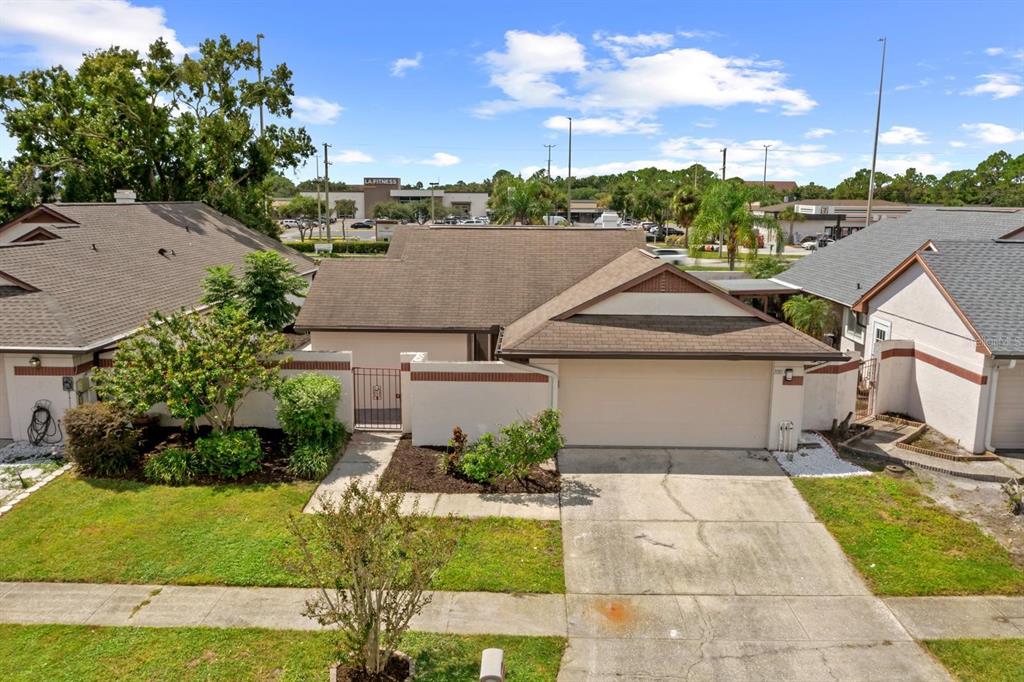 10813 VENICE CIRCLE