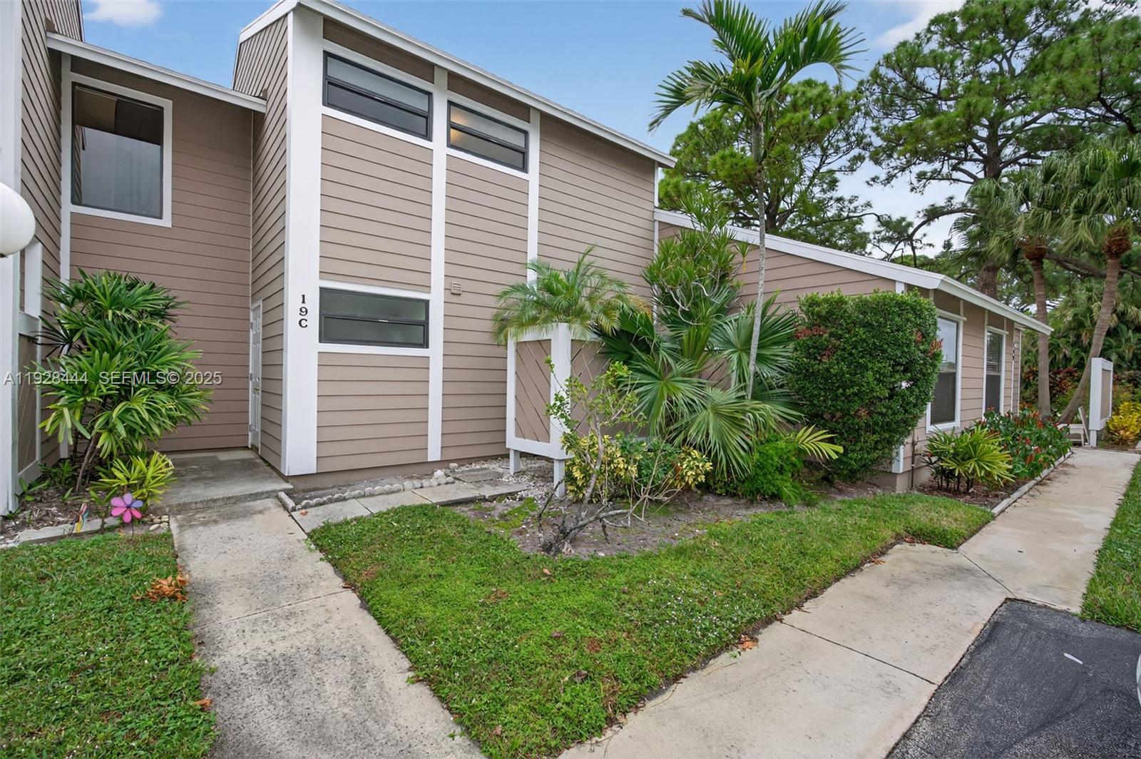 707 Stonewood Ct # 19C, Jupiter FL 33458